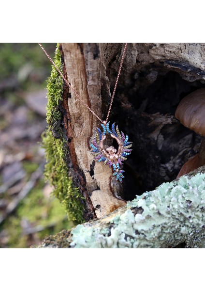 Renkli Taşlı Arkası Dönük Kadın Gümüş Kolye