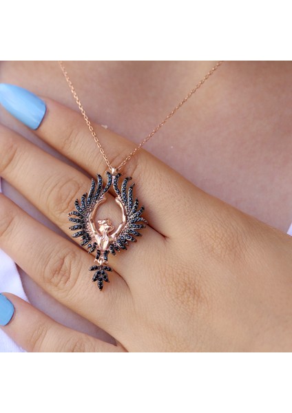 Siyah Taşlı Arkası Dönük Kadın Gümüş Kolye