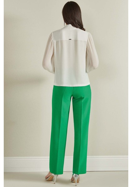 V Yaka Beyaz Dokuma Bluz fiyatları