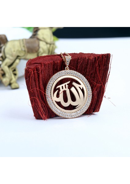 Beyaz Taşlı Plaka Allah Gümüş Kolye fiyatları