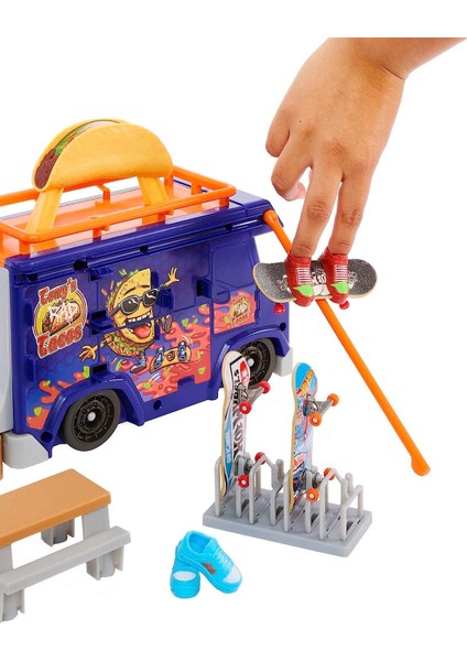 Hot Wheels Skate Taco Arabası Oyun Seti HMK00