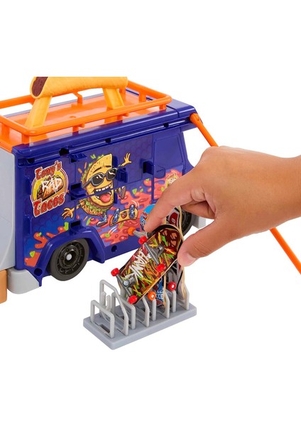 Hot Wheels Skate Taco Arabası Oyun Seti HMK00