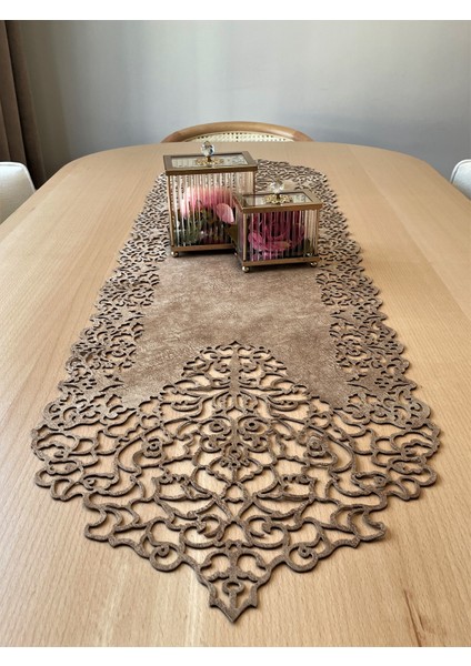 Sütlü Kahverengi Süet Kumaş Ince Kesim Runner Sehpa Boyu 40X100CM