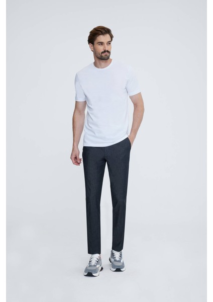 Erkek Beyaz Bisiklet Yaka T-shirt fırsatları