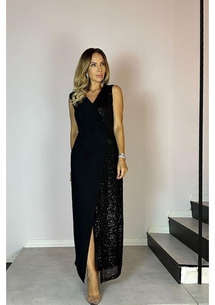 G0691 Kruvaze Yaka Tek Tarafı Payet Abiye Elbise Siyah