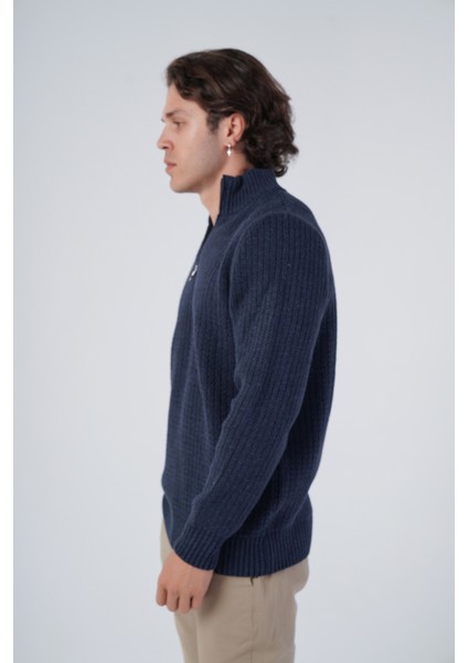 Erkek Lacivert Zikzak Yürütmeli Dik Yaka Kısa Fermuarlı Triko Yün Kazak TRIST-5301 fırsatları
