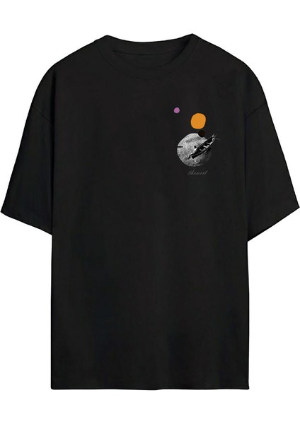 Sandal ve Ay Baskılı Siyah Oversize Tshirt