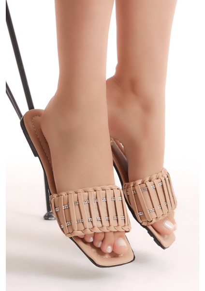 Kadın Vizon Önü Şeritli Desenli Tek Bantlı Terlik modelleri