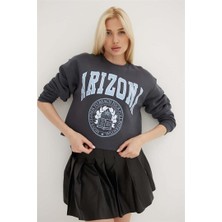 Fashion Friends Baskılı Crop Sweat Antrasit