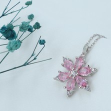 Neva Jewelry 925 Ayar Favori Açık Pembe Lotus Çiçeği Modelli Gümüş Kolye