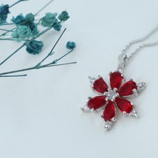 Neva Jewelry 925 Ayar Favori Kırmızı Lotus Çiçeği Modelli Gümüş Kolye