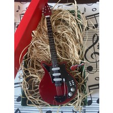 Herşey Nota Elektro Gitar El Yapımı Ahşap Minyatür  Biblo 25 cm Queen Freddie Mercury