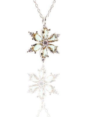 Neva Jewelry 925 Ayar Favori Açık Yeşil Lotus Çiçeği Modelli Gümüş Kolye