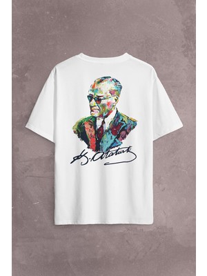 Kendim Seçtim Karizma Gözlüklü Gazi Mustafa Kemal Atatürk Portresi Sırt Ön Baskılı Oversize Tişört T-Shirt