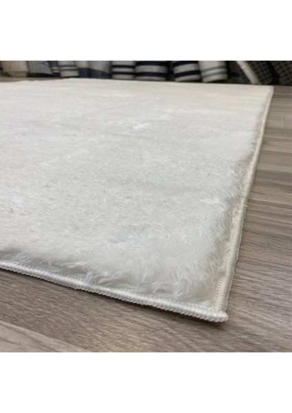 Post Peluş Dikdörtgen Halı Veya Yolluk, Beyaz Tüylü Yumuşak, Yıkanabilir, Kaymaz Taban, AYM500 fiyatları