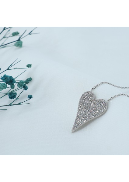 925 Ayar Favori Zirkon Taşlı Dolgulu Kalp Modelli Gümüş Kolye