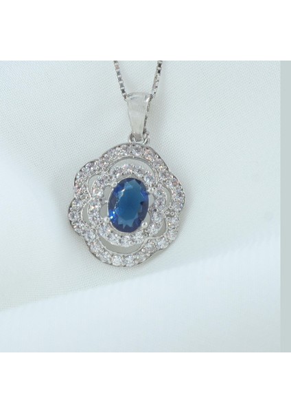 Safir Taşlı Çiçek Kolye modelleri