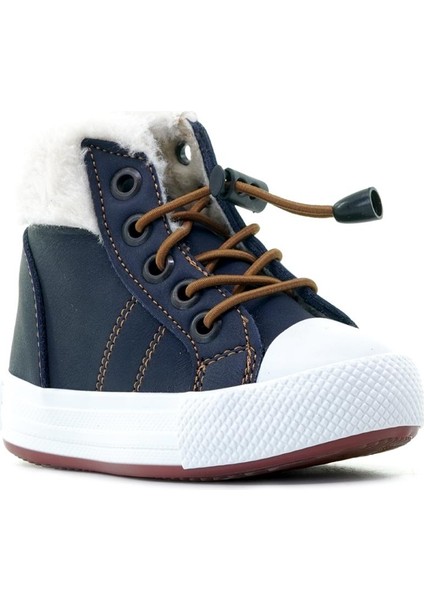 Kuga Çocuk Bot fırsatları