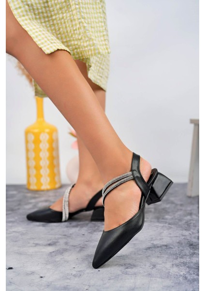 Sivri Kalıp Arkası Açık Biyesi Taşlı Siyah Cilt Kadın Stiletto modelleri
