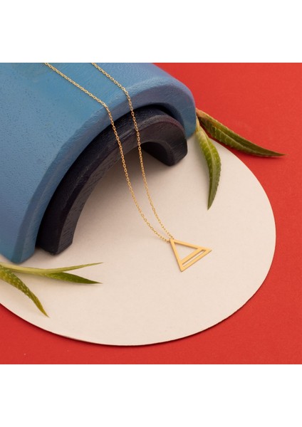 Minimalist Modern Üçgen Gümüş Kolye