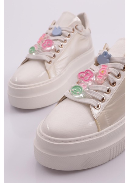 1020 Kadin Sneaker fırsatları