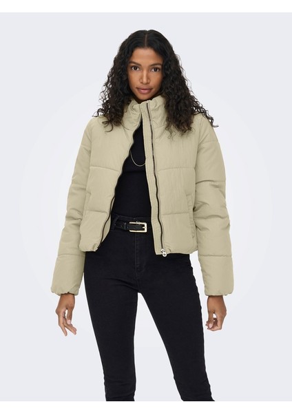 Kadın Crop Oversize Mont - Minimalist Günlük Şıklık