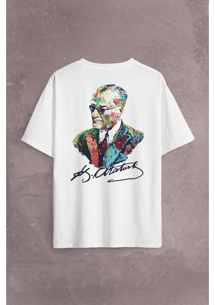 Karizma Gözlüklü Gazi Mustafa Kemal Atatürk Portresi Sırt Ön Baskılı Oversize Tişört T-Shirt