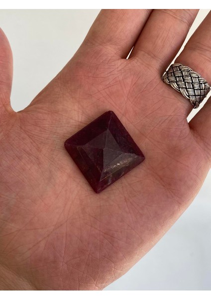 Faset Kesim Doğal Yakut Taşı 90 Karat ( Ruby , Rubin Stone)