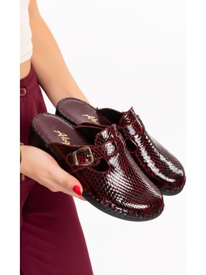 Akgün Terlik Kadın  Bordo Rugan Yılan Desen Ortopedik Terlik