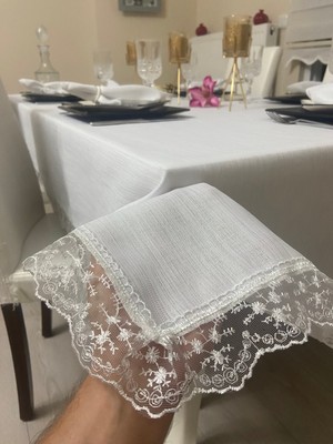 Zeren Home Keten Görünümlü Dantel Detaylı Simli Dertsiz Masa Örtüsü Beyaz + 6 Peçete