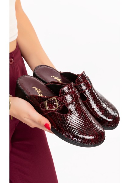 Kadın Bordo Rugan Yılan Desen Ortopedik Terlik