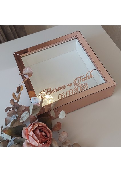 isimli ve Ledli 25X25 cm Verda Anı Çerçevesi-6 cm Derinlikli Anı Çerçevesi Gül Kutusu! Rose