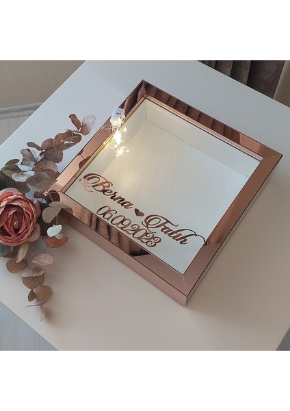 isimli ve Ledli 25X25 cm Verda Anı Çerçevesi-6 cm Derinlikli Anı Çerçevesi Gül Kutusu! Rose