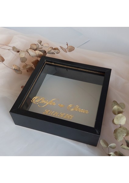 isimli 25X25 cm Verda Anı Çerçevesi-6 cm Derinlikli Anı Çerçevesi Gül Kutusu! Siyah fiyatları