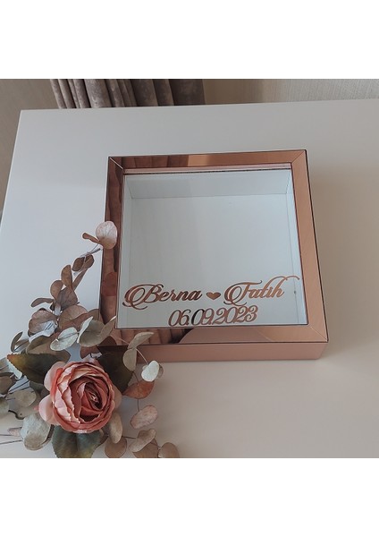 isimli 25X25 cm Verda Anı Çerçevesi-6 cm Derinlikli Anı Çerçevesi Gül Kutusu! Rose fırsatları