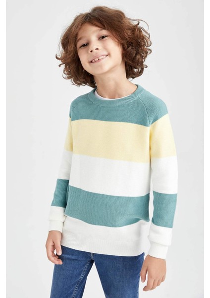 Erkek Çocuk Regular Fit Bisiklet Yaka Triko Kazak X7865A623AU