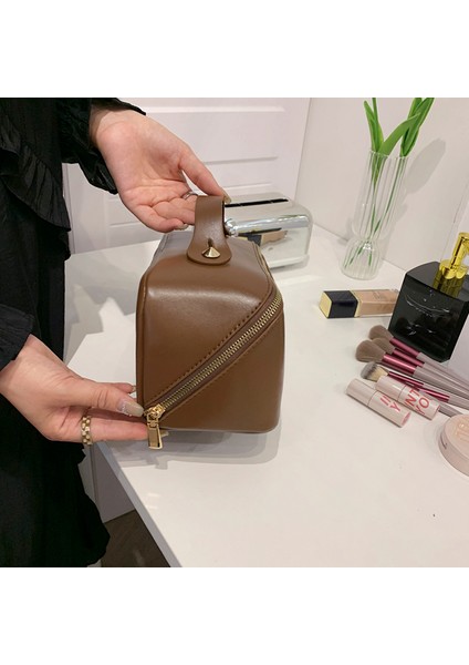 Makyaj Çantası (Yurt Dışından) fırsatları