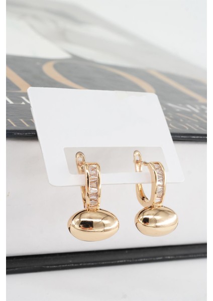 Kadın Vip Seri Baget Zirkon Taşlı Elips Model 2'li Küpe Seti fırsatları