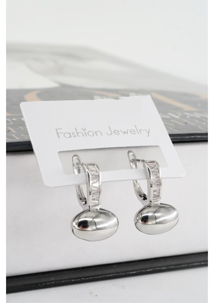 Kadın Vip Seri Baget Zirkon Taşlı Elips Model 2'li Küpe Seti modelleri