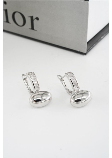 Kadın Vip Seri Baget Zirkon Taşlı Elips Model 2'li Küpe Seti fırsatları