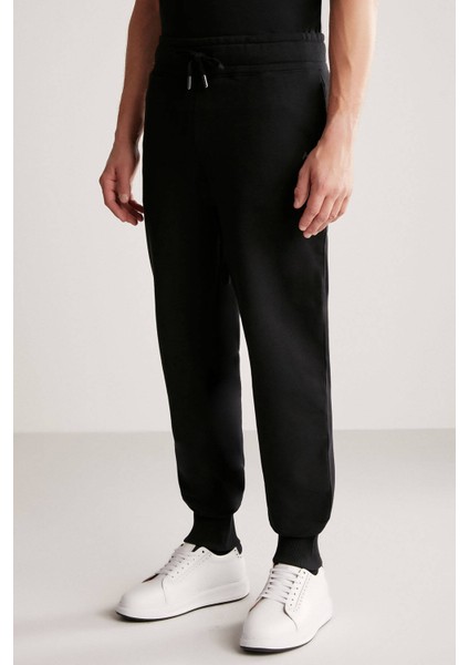 M Logolu Siyah Jogger Pantolon modelleri