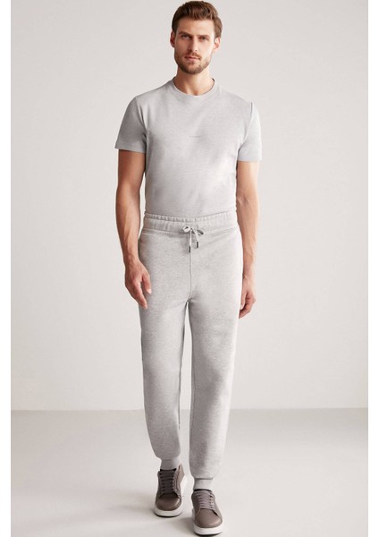 M Logolu Açık Gri Jogger Pantolon fırsatları