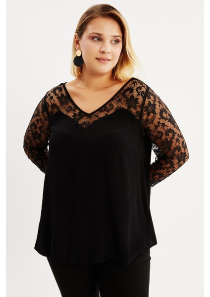 V Yaka Kolları Dantelli Bluz