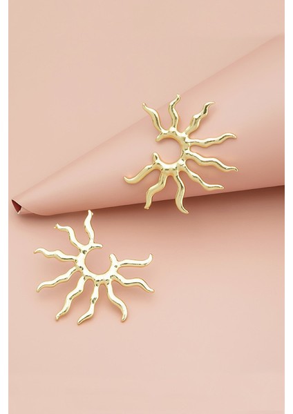 Güneş Figürlü Altın Renk Küpe