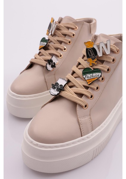 1017 Kadin Sneaker fırsatları