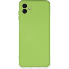 Pluscep Aksesuar Samsung A04E ile Uyumlu Lansman Silikon Kılıf (Kamera Korumalı)