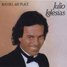 Julio Iglesias – 1100 Bel Air Place