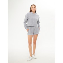 Qmari Gri Karyoka Dikişli Kadın Kapşonlu Sweatshirt | Yumuşacık Selanik | Nakışlı Beyaz Q Logo HOD5051