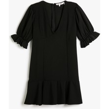 Koton Mini Elbise V Yaka Kısa Kollu Fırfırlı Arkası Fermuarlı