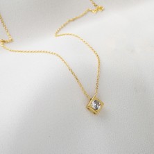 Bilezikci 14 Ayar Kare Model Tek Taşlı Altın Kolye